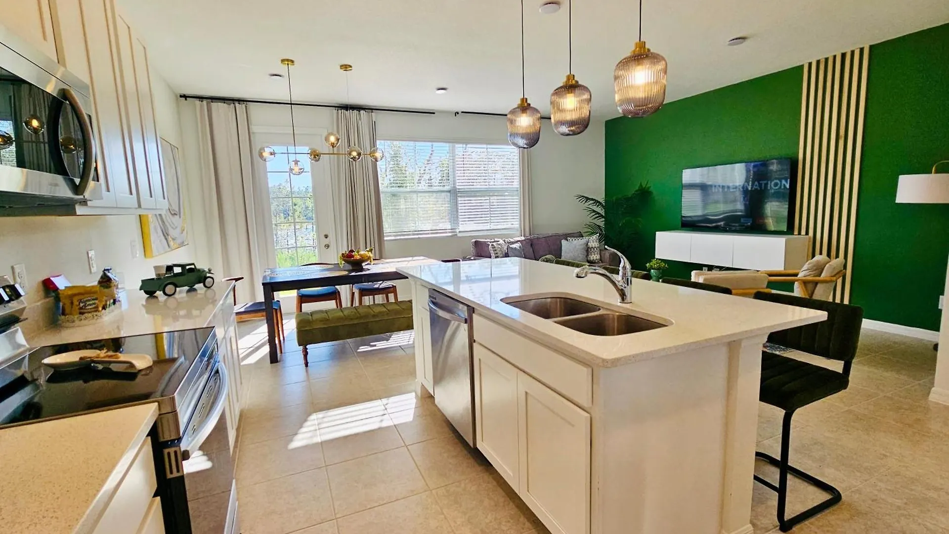 Awesome Three Bedroom Townhome Near Disney 322 Davenport 0*,